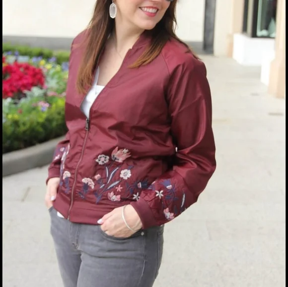 *NEW LOVE FIRE MAROON FLORAL CROCHETED BOMBER JACKET SIZE LARGE - Picture 3 of 6